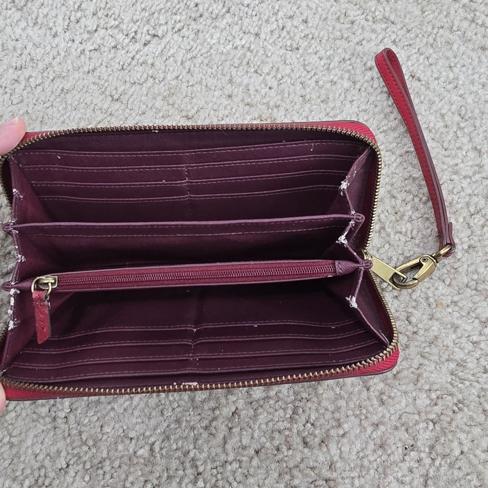 Fossil Wallet Emma Crimson Red Full Zip Large Wrislet Leather Clutch Organizer - Picture 7 of 7